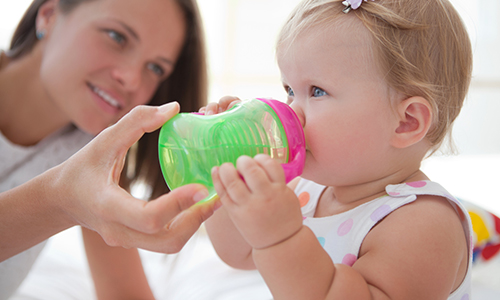 choosing a baby cup